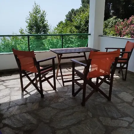 Daire Country Art Alkyoni Kókkinon Nerón