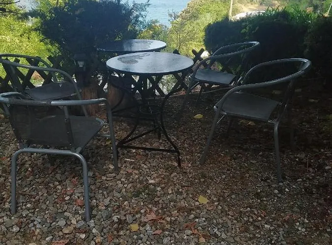 Country Art Alkyoni * Kókkinon Nerón