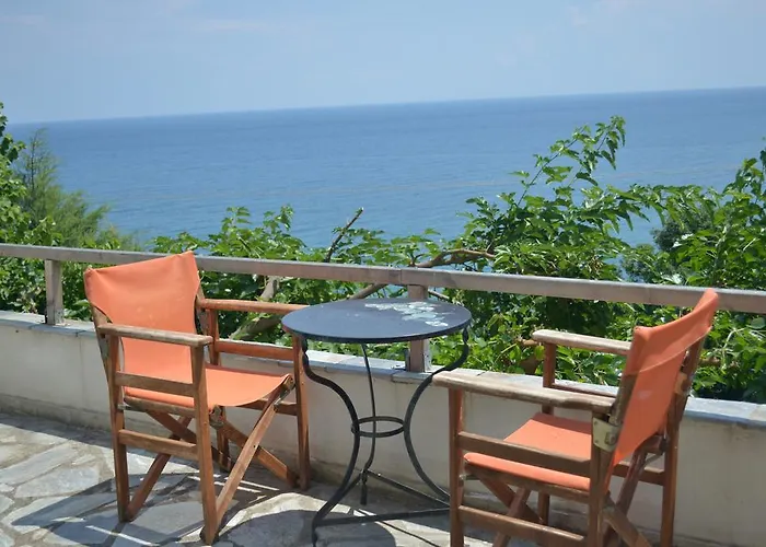 Country Art Alkyoni Apartament *