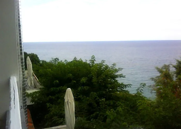 Country Art Alkyoni Apartament *