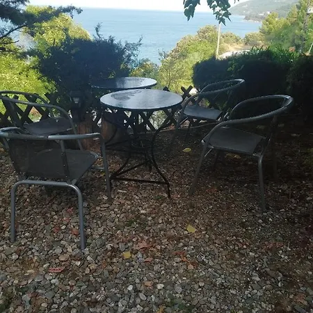 Country Art Alkyoni * Kókkinon Nerón